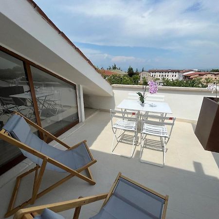 Apartamento Attico Lilium Peschiera del Garda Exterior foto